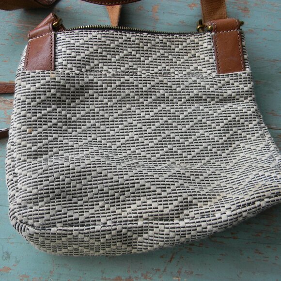 FOSSIL CREAM WOVEN CROSSBODY BAG BROWN LEATHER TRIM DOUBLE ZIP - Picture 6 of 10